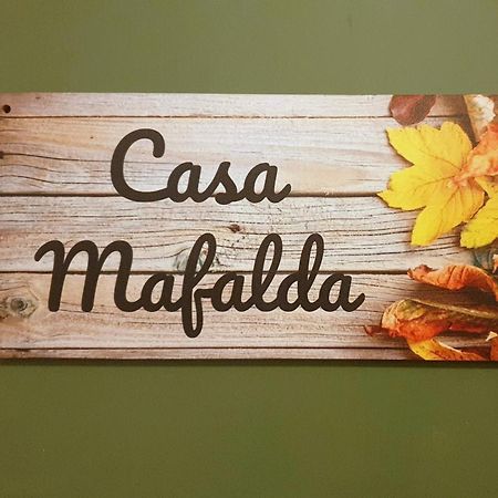 "Casa Mafalda" Zona Stazione - Centro Storico - Teatro Con Parcheggio Interno Imola Exterior foto